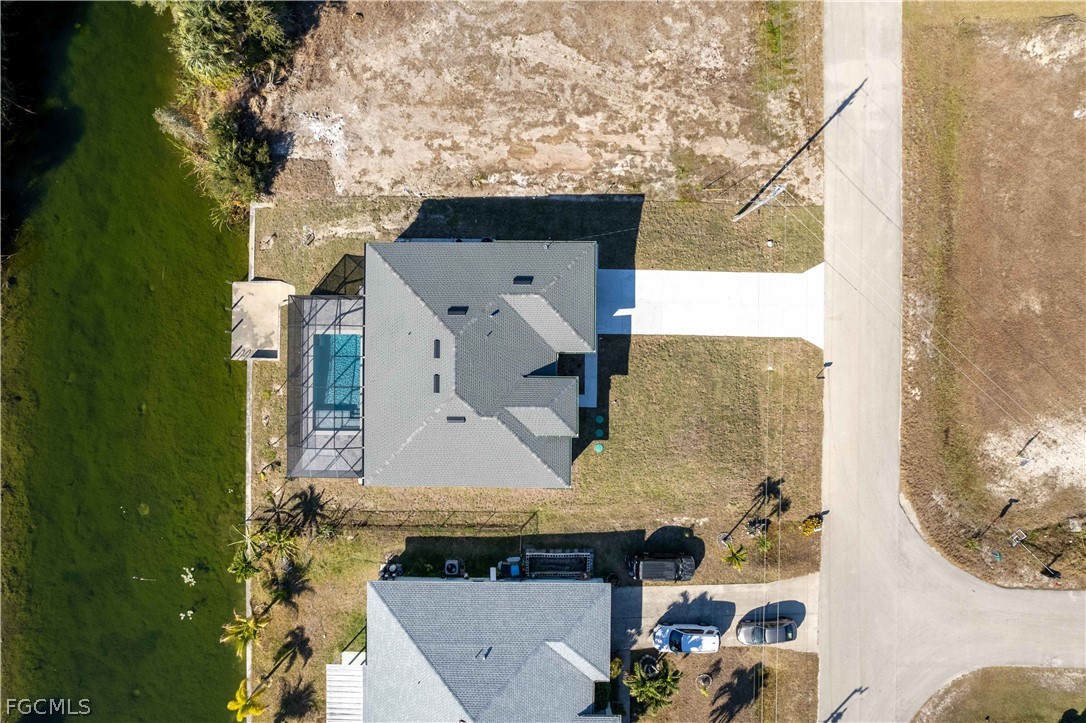 3318 NE 13th PL