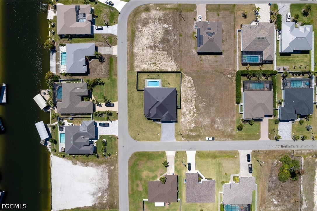 3300 NW 1st TER
