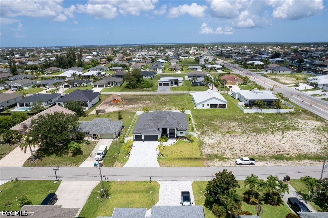 10 SW 33rd AVE
