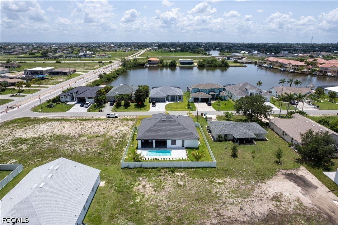 10 SW 33rd AVE