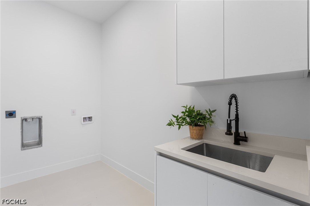 10 SW 33rd AVE