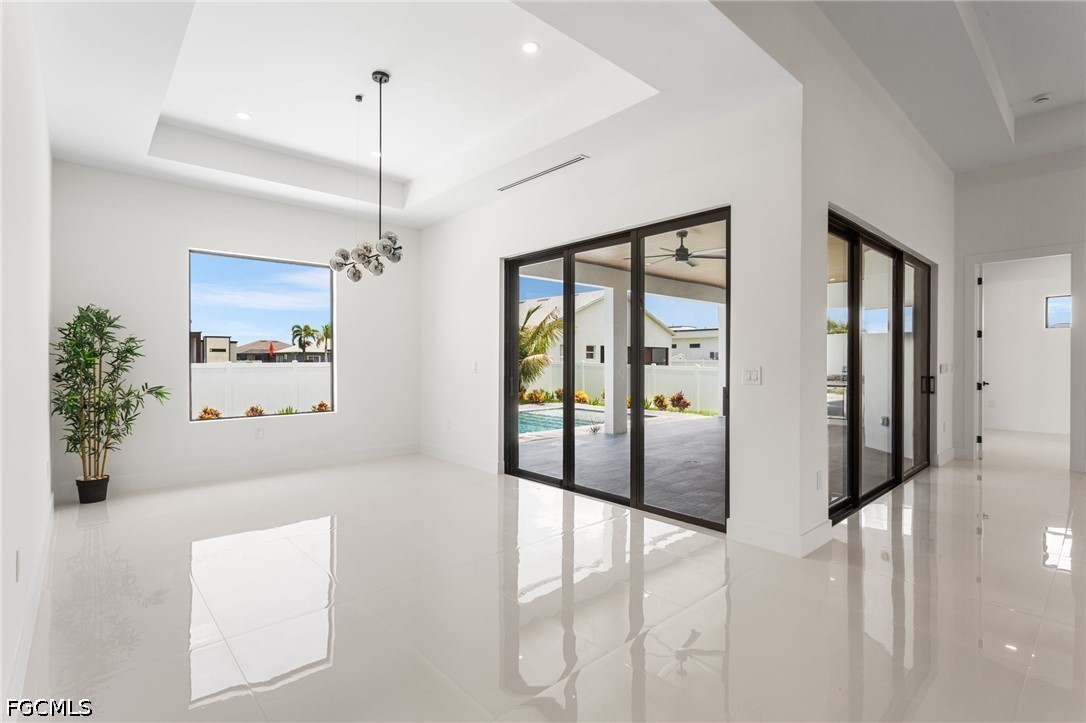 10 SW 33rd AVE