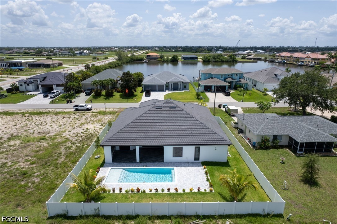 10 SW 33rd AVE