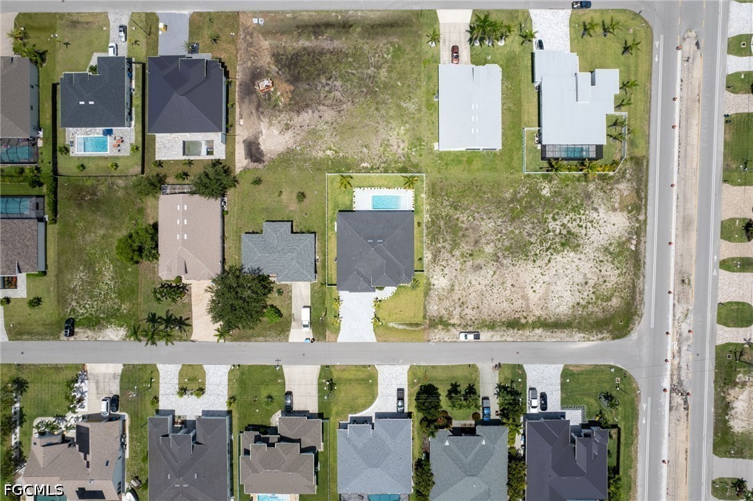 10 SW 33rd AVE