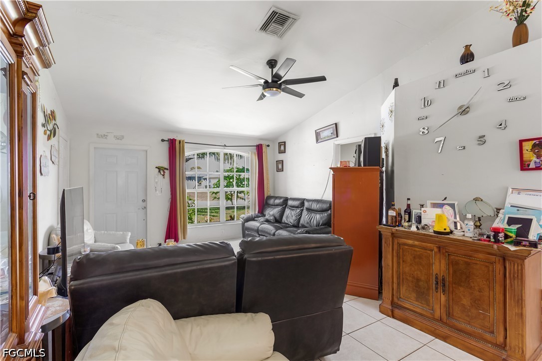 1728 NE 22nd TER