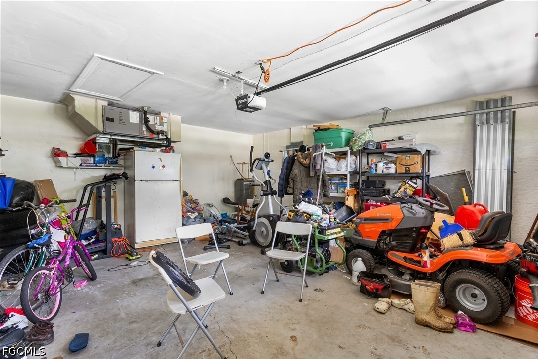 1728 NE 22nd TER