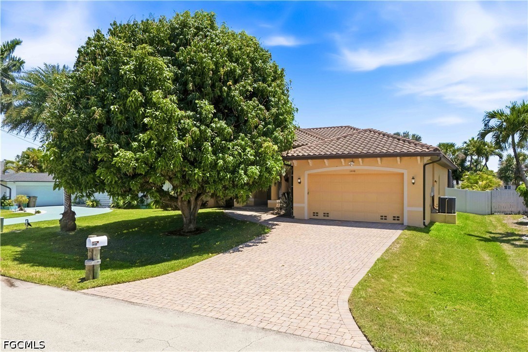 1440 Vendome CT