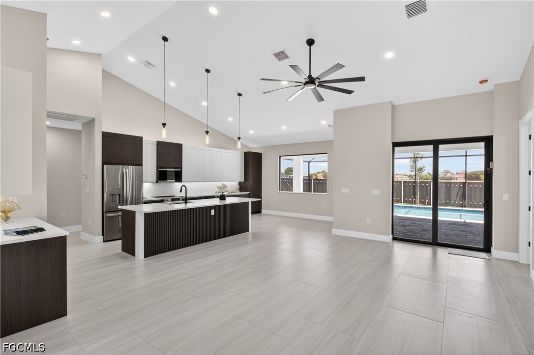 819 SW 16th TER
