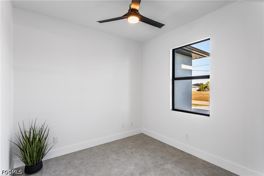 3318 NE 13th PL
