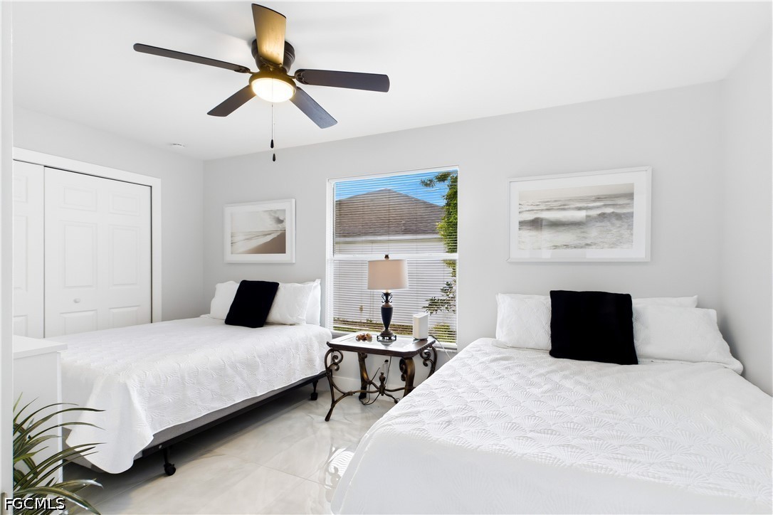 256 SE Santa Barbara PL