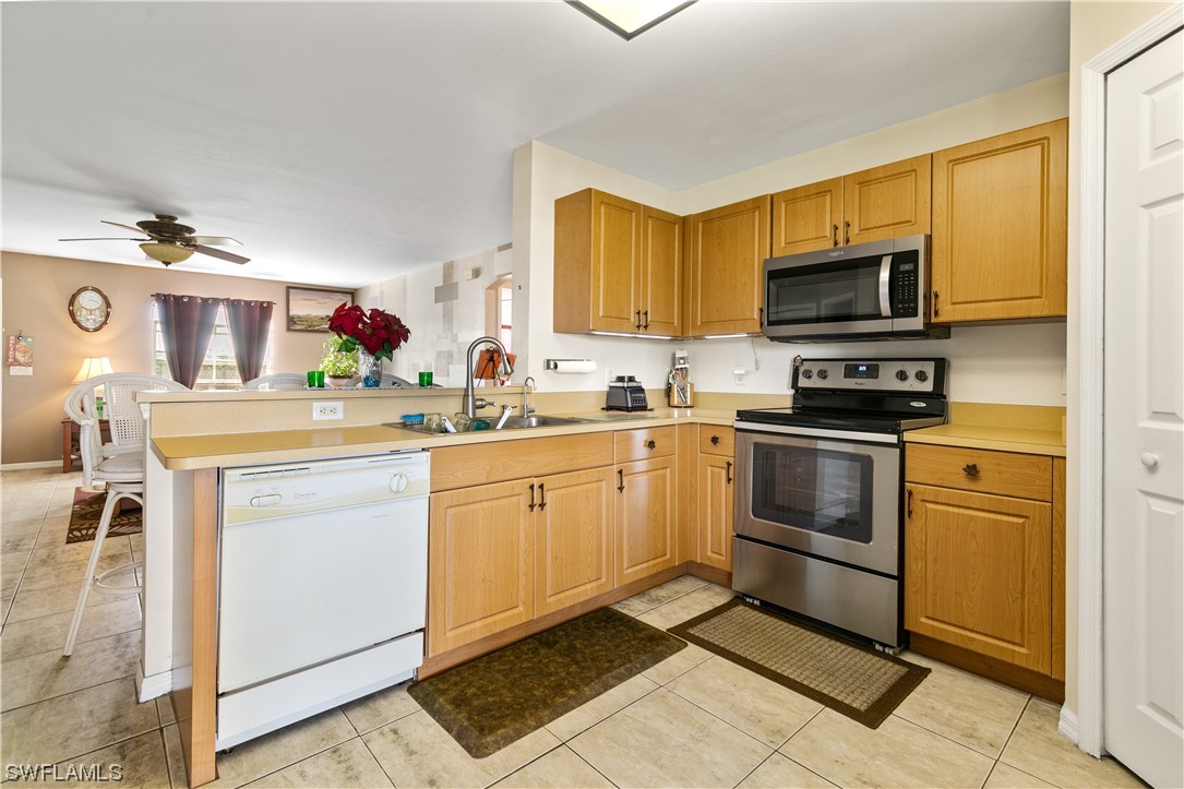 2233 NW Juanita PL