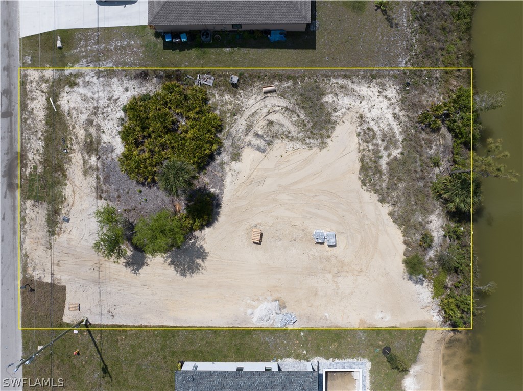 18 NW 13th PL
