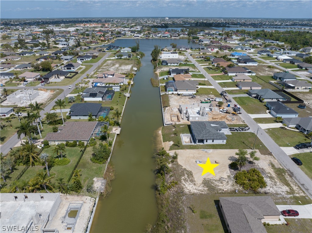18 NW 13th PL