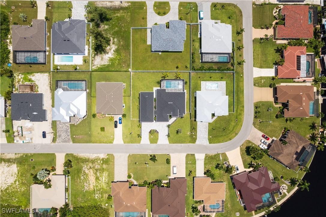 137 SW 35th PL