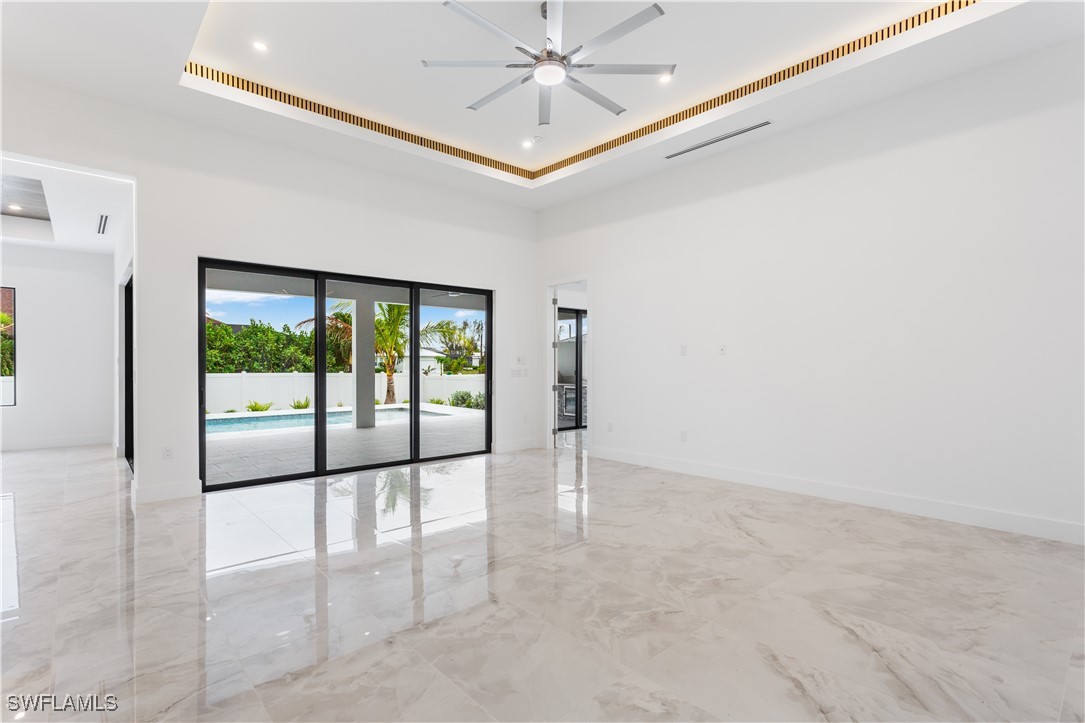 5 SW 37th AVE
