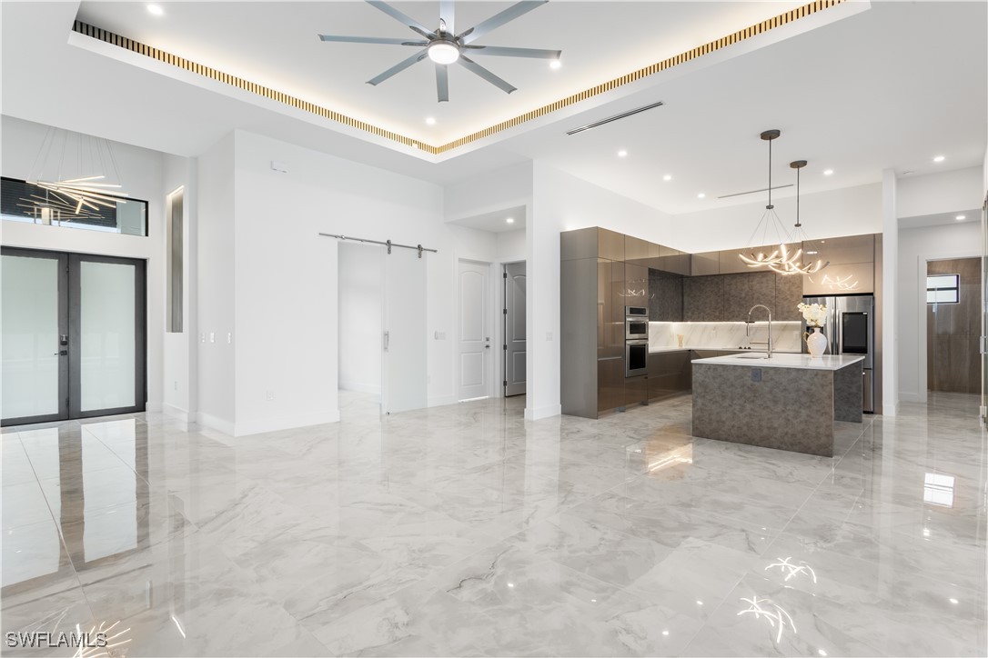 5 SW 37th AVE