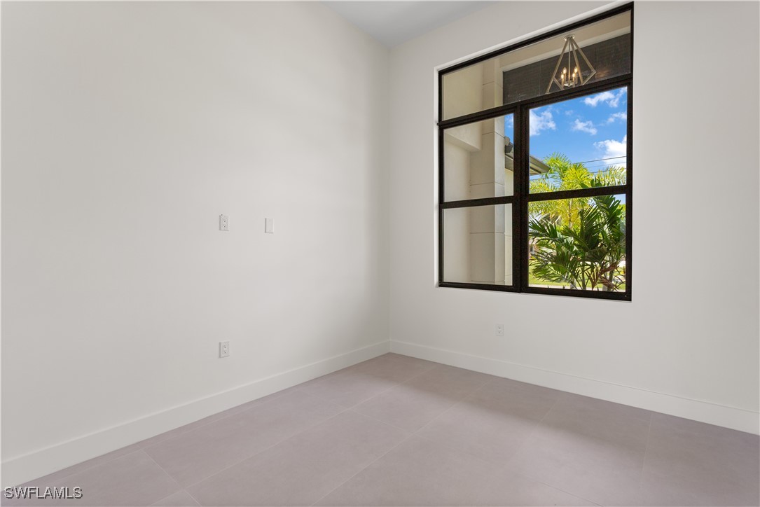 200 NW 35th AVE