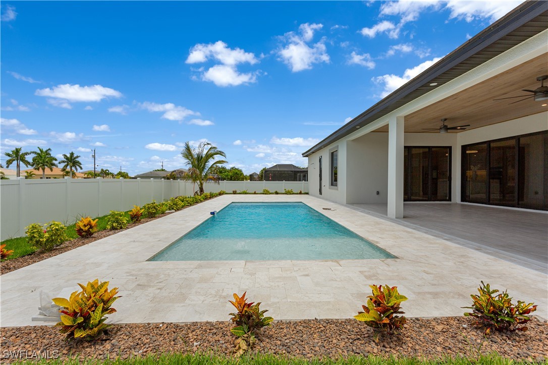 200 NW 35th AVE