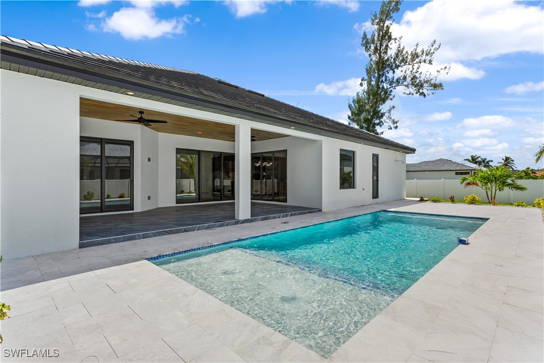 128 SW 35th AVE
