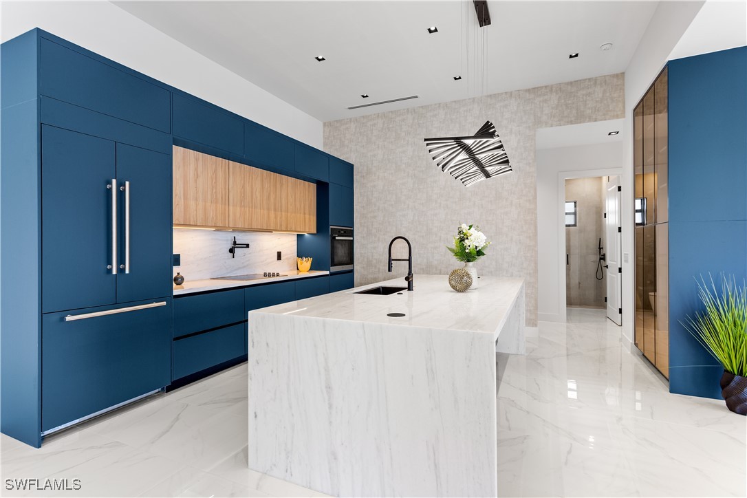 128 SW 35th AVE