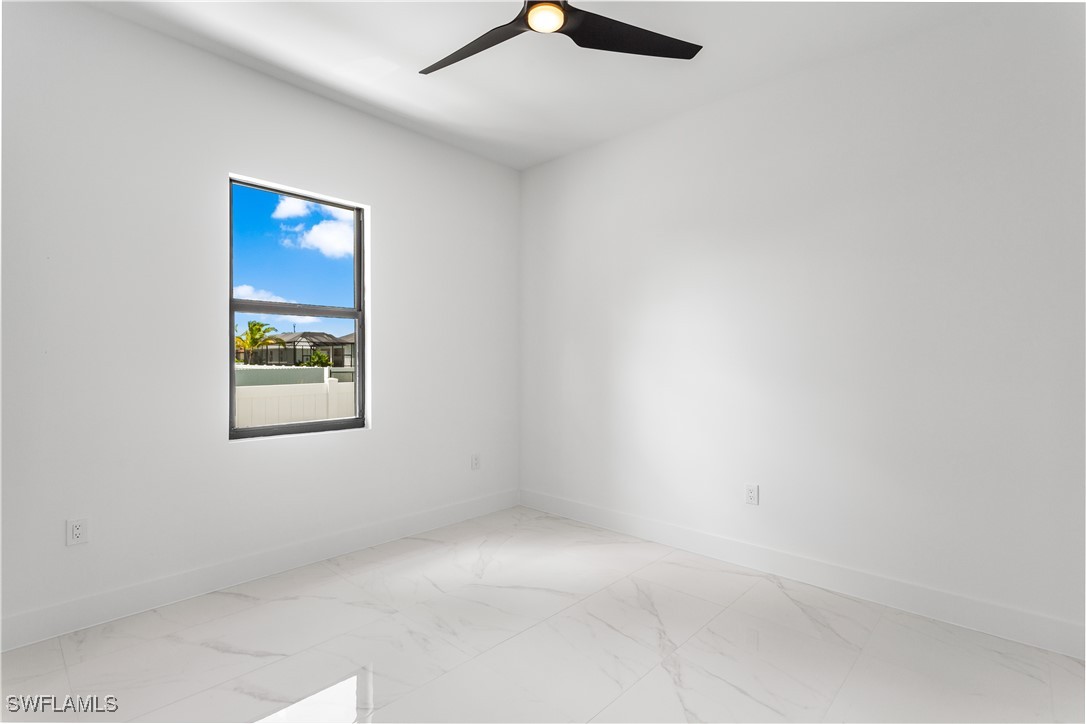 128 SW 35th AVE