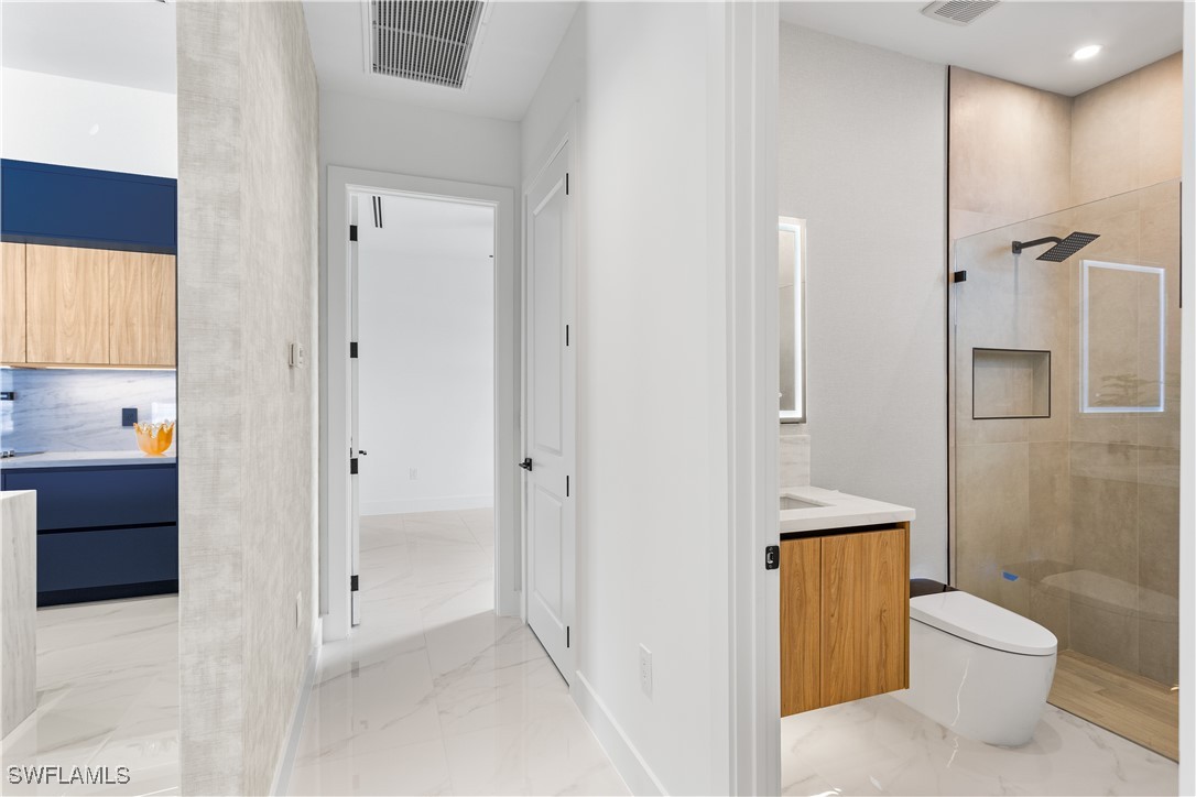 128 SW 35th AVE