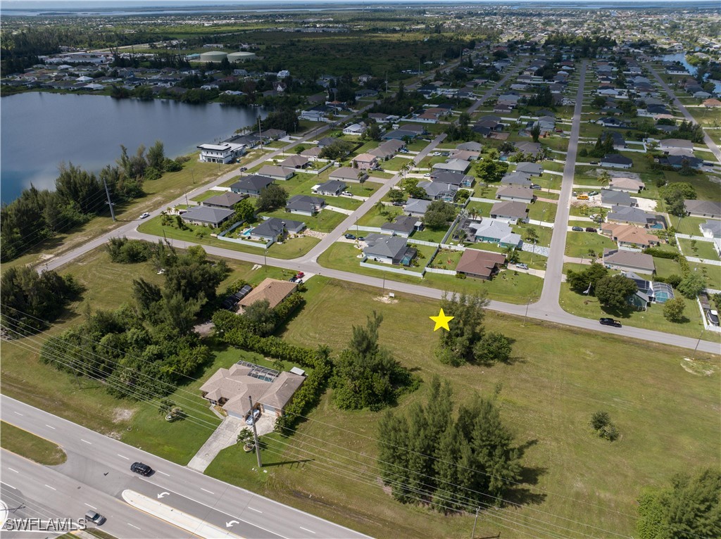 307 SW 16th PL