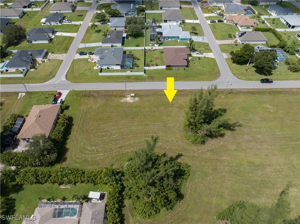 307 SW 16th PL