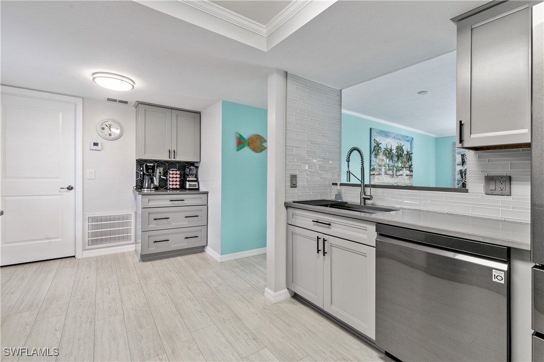 4115 SE 18th PL 102