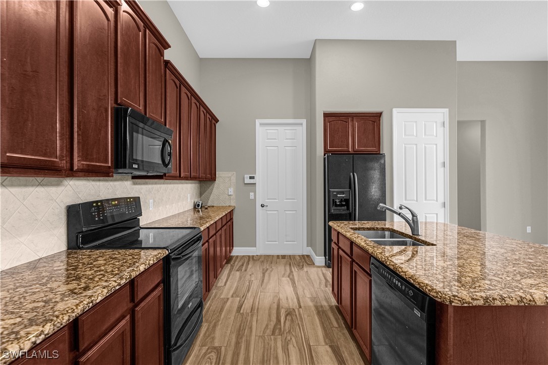 4014 Sunburst View CIR