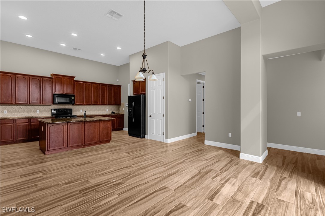 4014 Sunburst View CIR