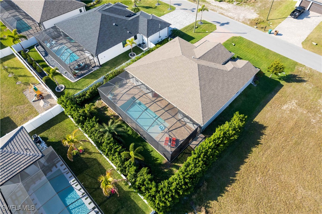 3310 NW 1st TER