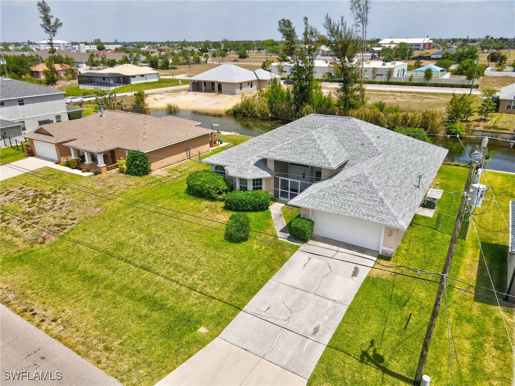 1943 SW 8th CT