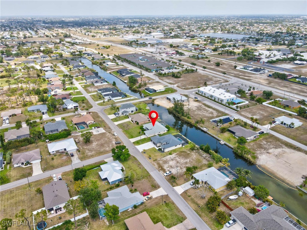1943 SW 8th CT