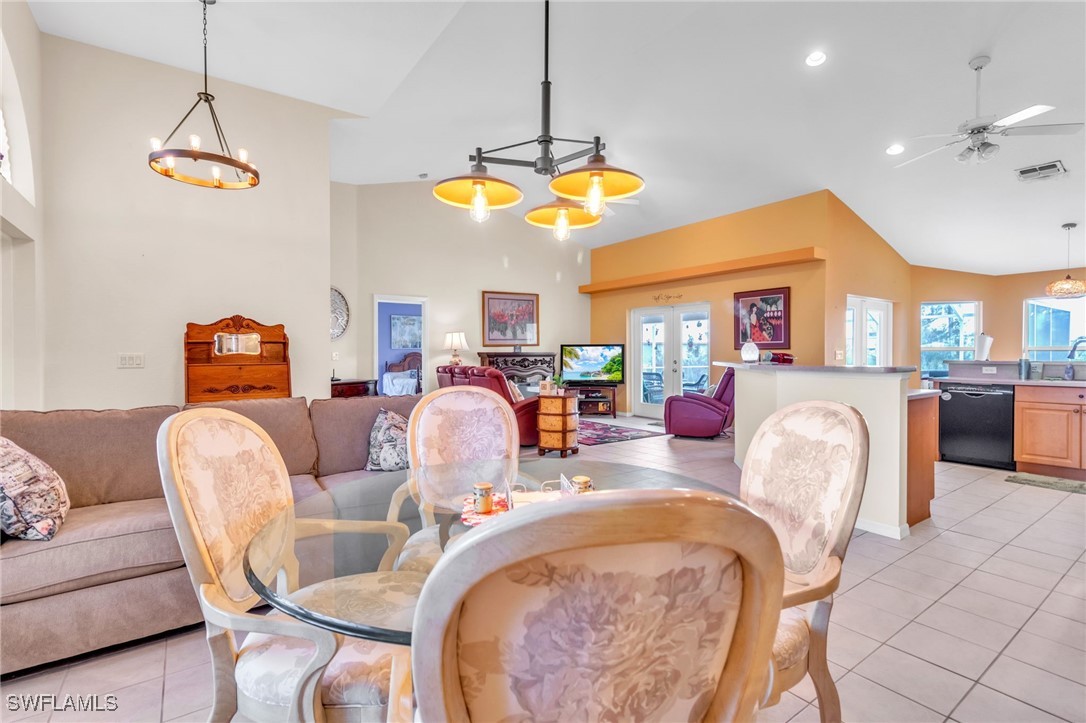 1943 SW 8th CT