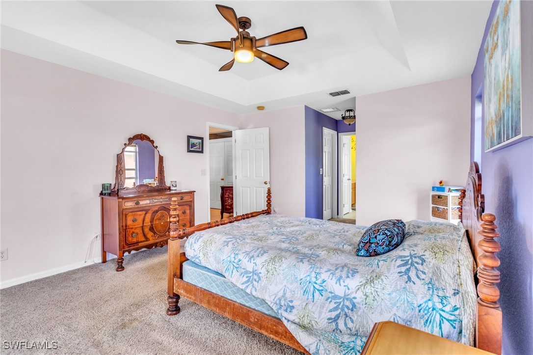 1943 SW 8th CT