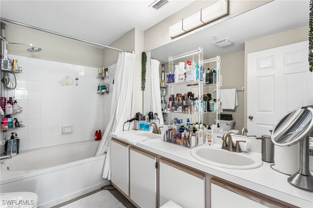 6401 Aragon WAY 303