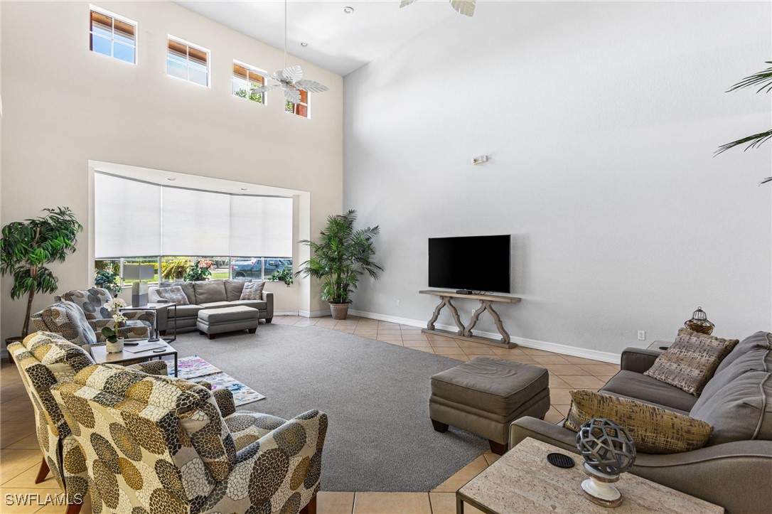 6401 Aragon WAY 303