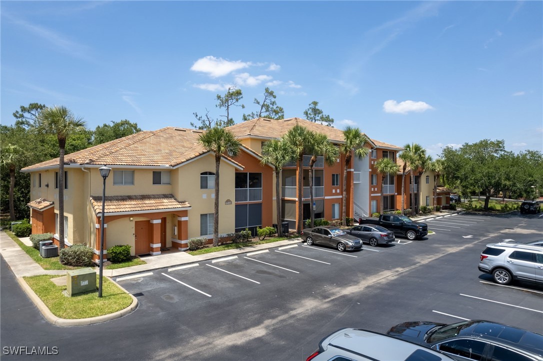 6401 Aragon WAY 303