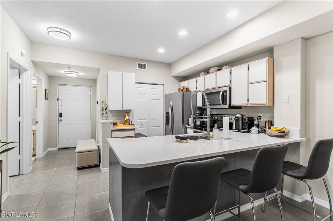 6401 Aragon WAY 303
