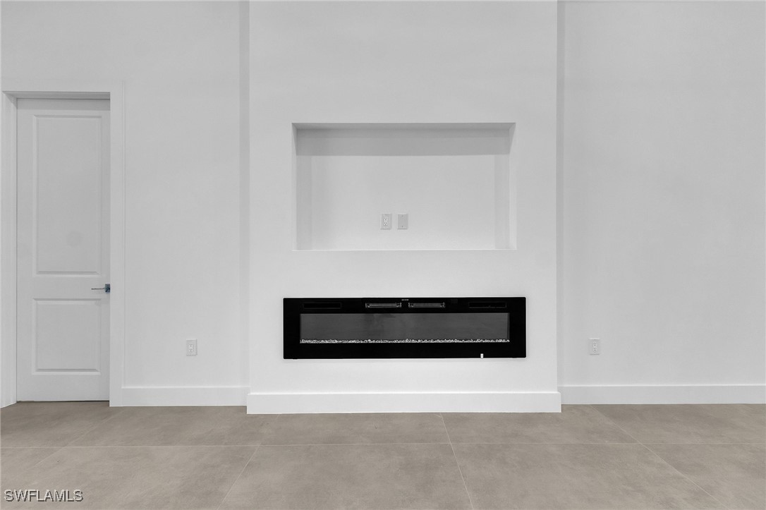 123 SW 35th AVE