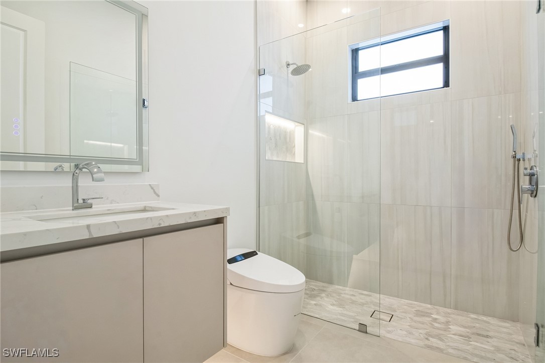 123 SW 35th AVE
