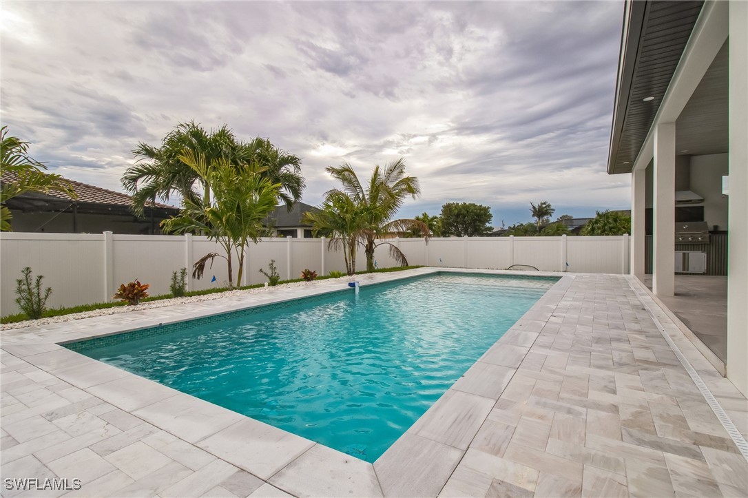 123 SW 35th AVE
