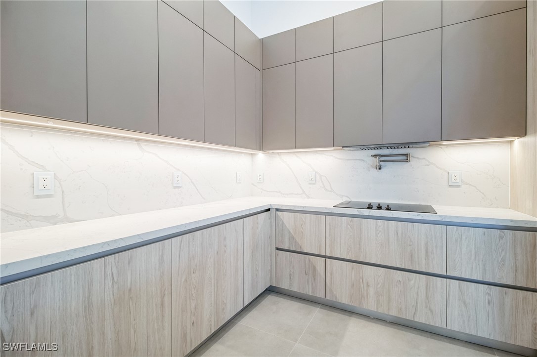 123 SW 35th AVE