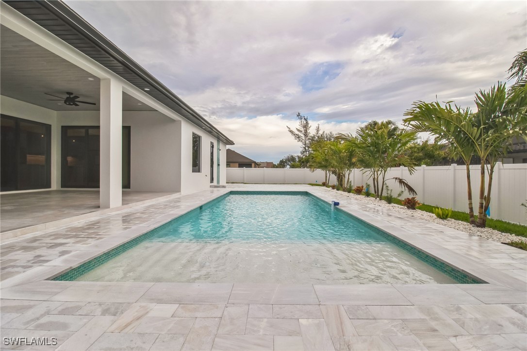 123 SW 35th AVE