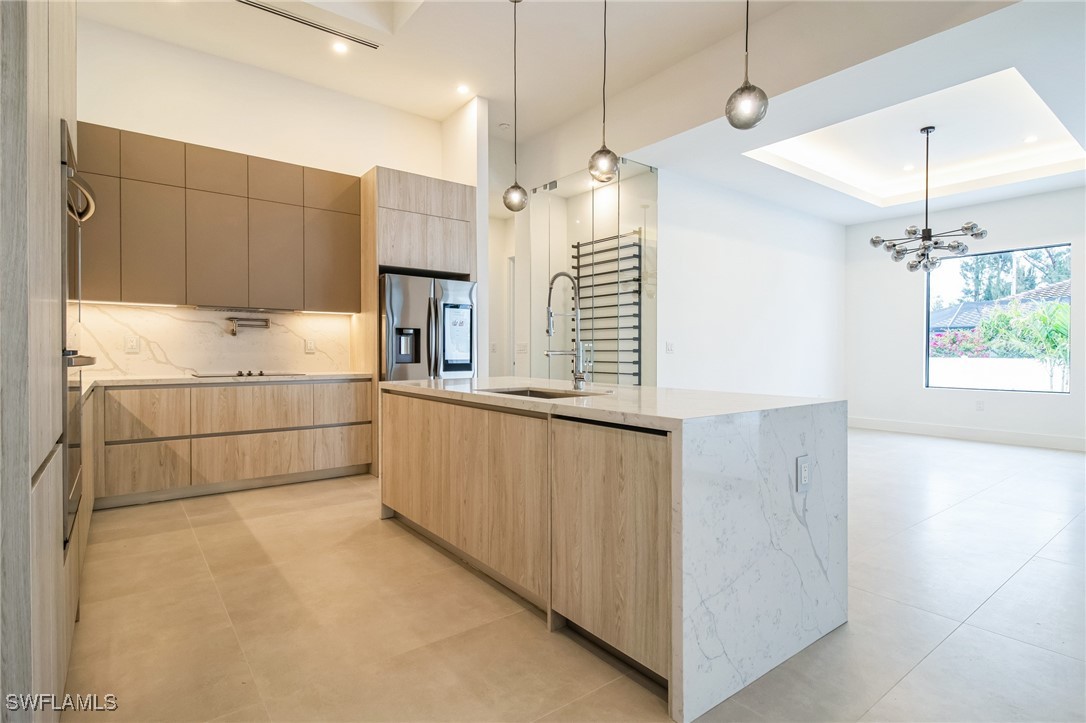 123 SW 35th AVE