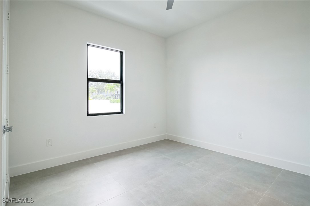 123 SW 35th AVE