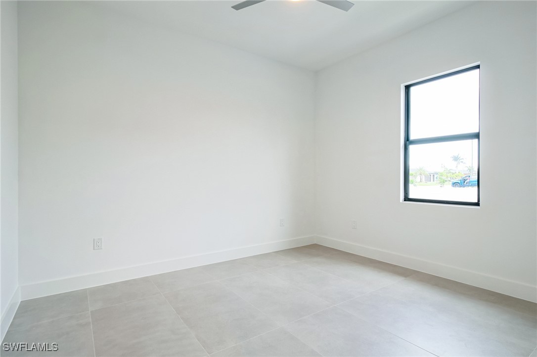 123 SW 35th AVE