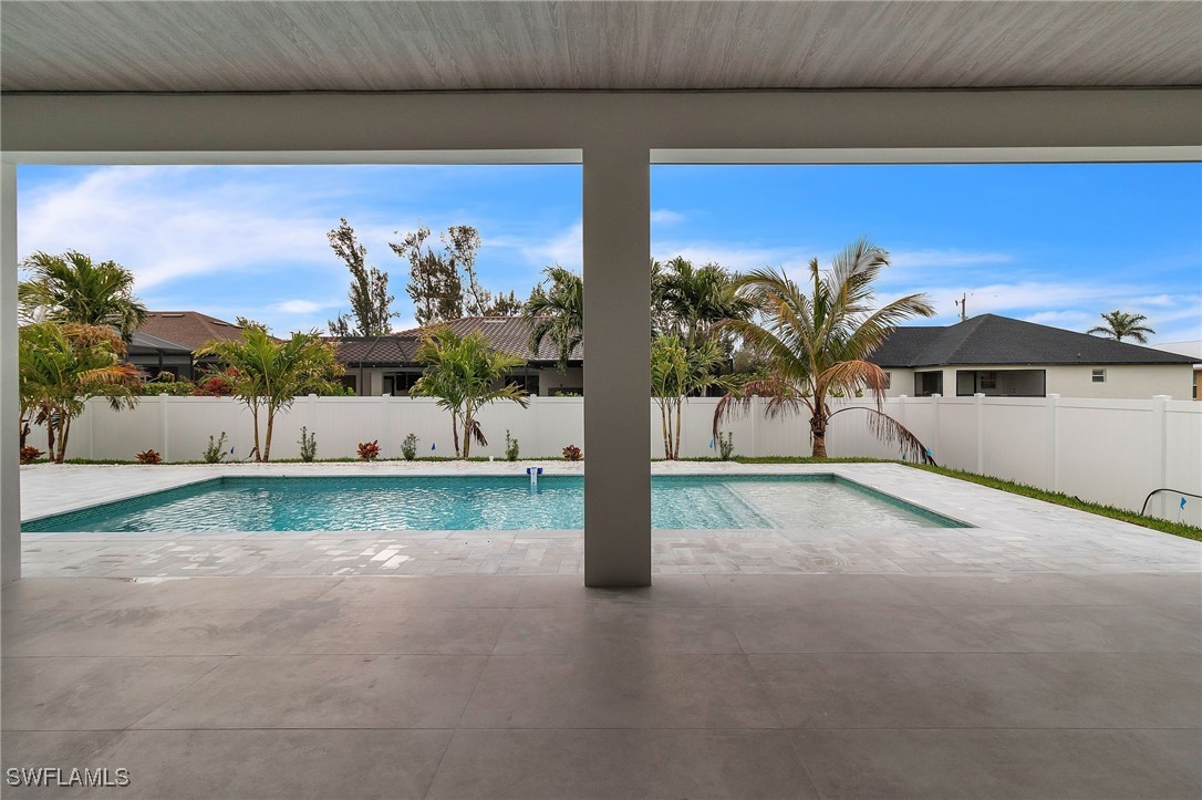 123 SW 35th AVE