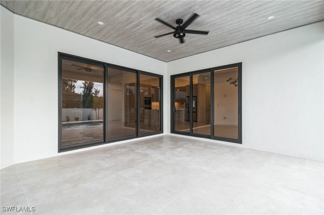123 SW 35th AVE